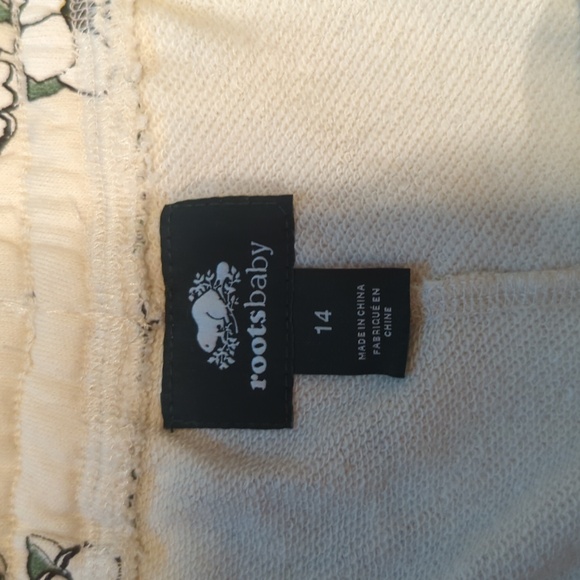 Roots Size 14 Floral Shorts - Picture 3 of 4